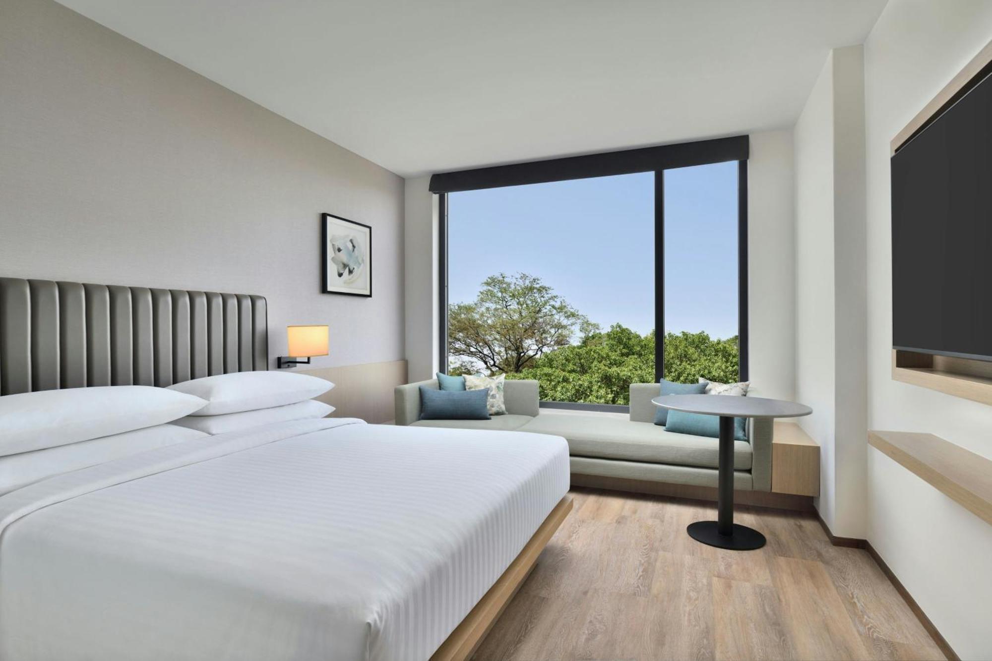 Fairfield By Marriott होटल 4*